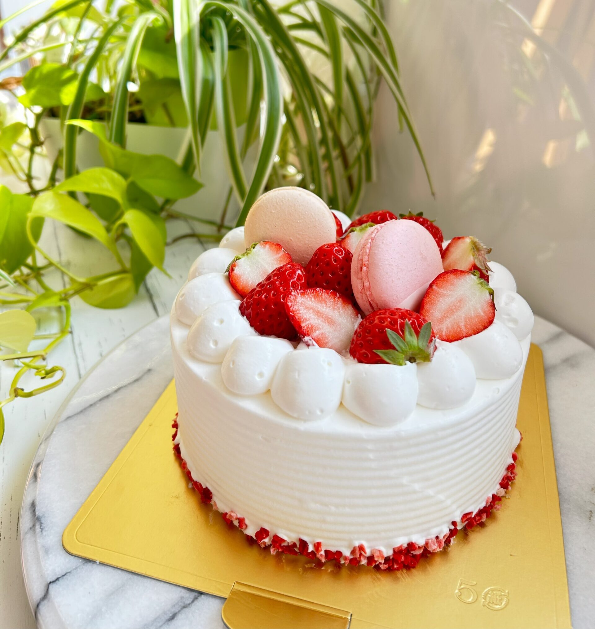 いちごのデコレーションケーキ（いちごのシーズンのみ）