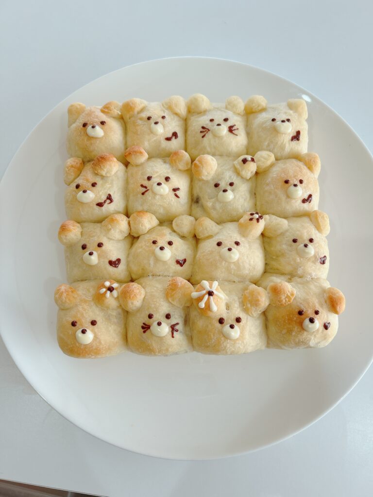 くまのちぎりパン